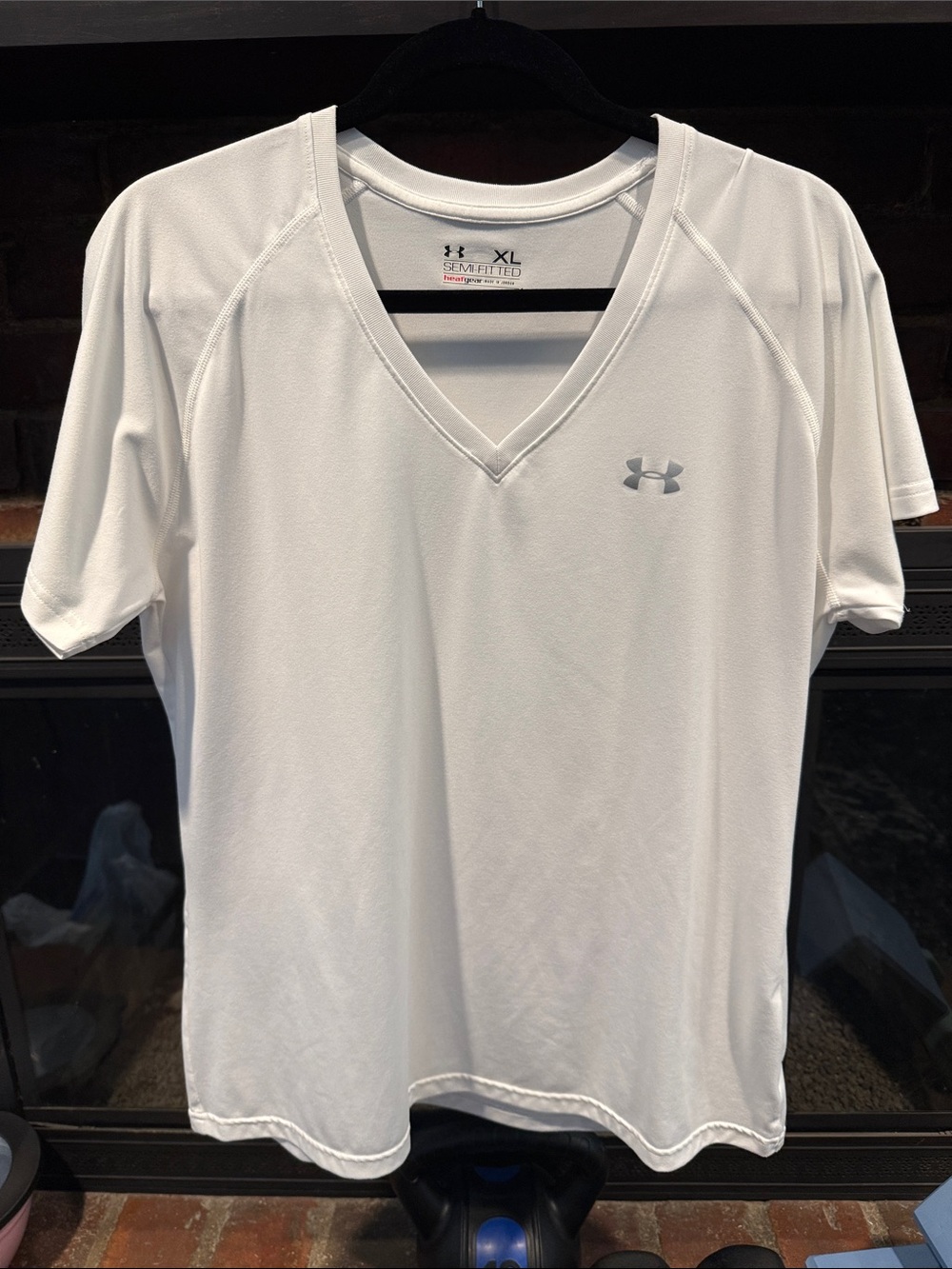 Under Armour Men’s White V-Neck Performance Tee